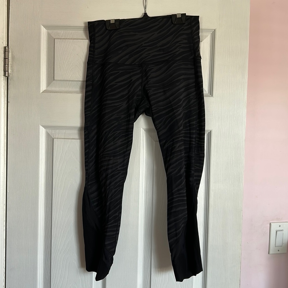 Lululemon workout leggings